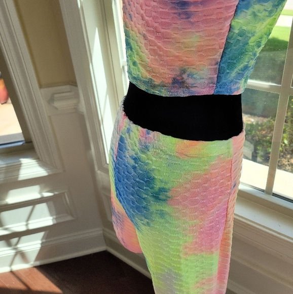 2pc‎ Tie-dye Bubble Texture  Short Set - Picture 9 of 11